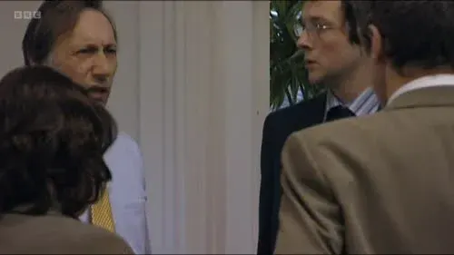 Screenshot: Anyone have a number?
I've got a number for the agency...
Get onto the agency.