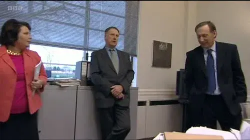 Screenshot: "Ooh, all the work I've done on the
Standing Committee." Fine. My pie is
extremely large, as you may notice.