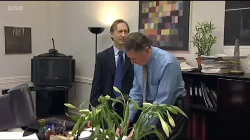 Screenshot: Gotta go. Squash game
with Pete from the Treasury. Ooh(!)
Ooh(!) Pete from the Treasury?