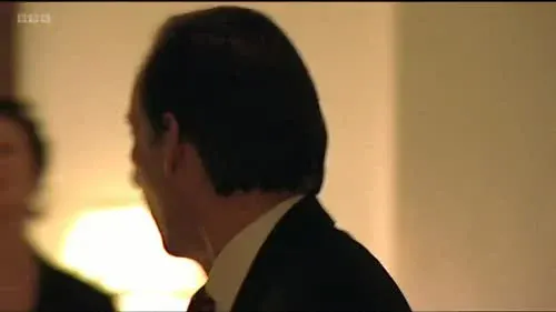 Screenshot: Good evening, Minister. Oh! Thank
you! If you'd like to step this way.