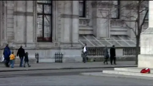 Screenshot: I've spoken to an Asian family who
say they've put in four separate
offers on your flat, all rejected