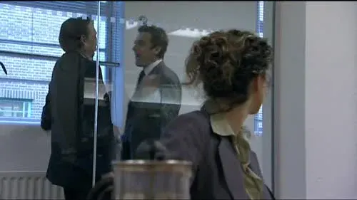 Screenshot: ..GET in back in there...
DOOR SHUTS NOISE OUT