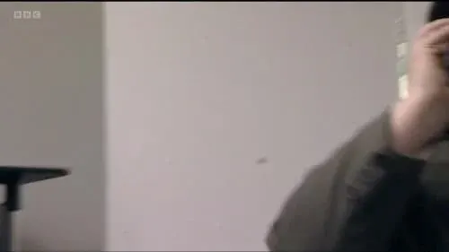 Screenshot: It's OK, we've got movement, we've
got a break! What? The flat's sold.