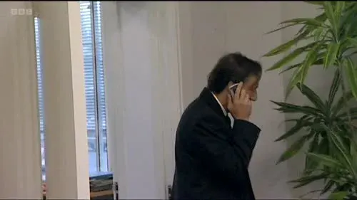 Screenshot: concocting our evil master-plan to
not sell a two-bedroomed flat(!)