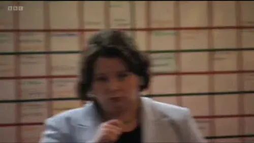 Screenshot: How much does your head weigh? 8lb?