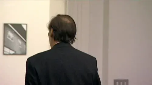 Screenshot: You wouldn't get these dweebs
at the Foreign Office. This place
is packed to the gills with dreck.