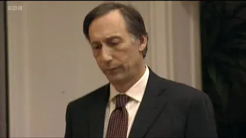 Screenshot: to his resignation letter. "You are
a dazzlingly bright, talented,