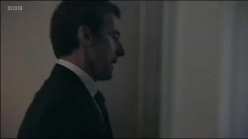 Screenshot: Right. You're the kind of guy
we need in here, you really are.