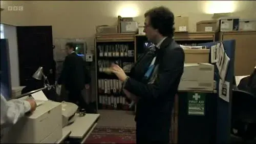 Screenshot: You can have this desk, it's free.