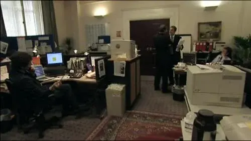 Screenshot: Malcolm? No, no. I'm in a Scottish
restaurant and some man's complaining
cos they've under-fried his Mars bar.