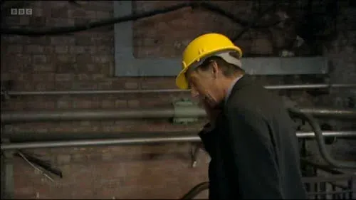 Screenshot: He's like voodoo.
He's like a bad Gandalf.