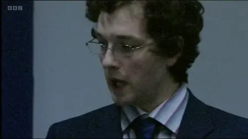 Screenshot: ..and we want you
to take this MoD story
that you're planning on running first