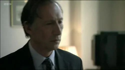 Screenshot: Why doesn't she like me?
I mean, what's not to like?