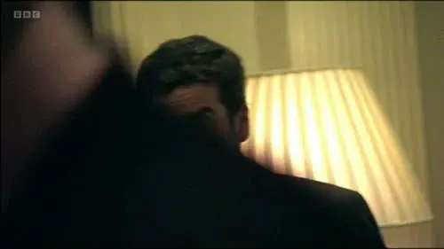 Screenshot: 21 men in here?