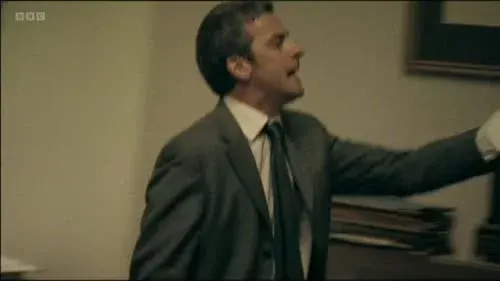 Screenshot: Hey, come back in here!
Julius, get the fuck back in here!