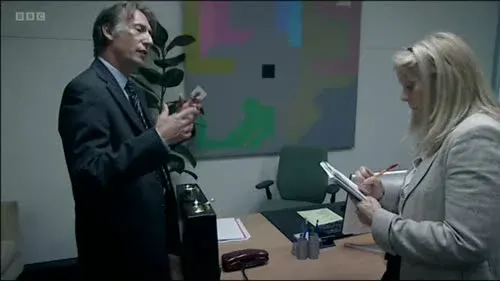 Screenshot: If it drags on,
can you phone home and tell Kate?