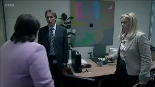 Screenshot: This child, she is called Glenn
after Glenn Close
and her surname is Cullen.