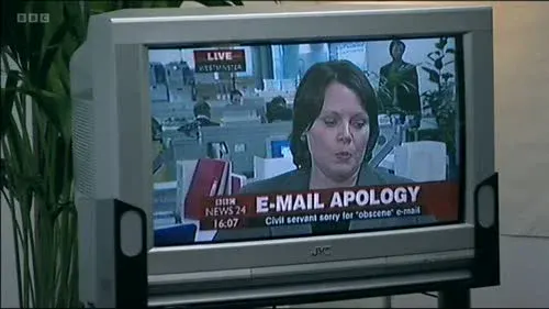 Screenshot: What the hell's he...? Twat.