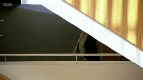 Screenshot: This entire building
smells of coleslaw.