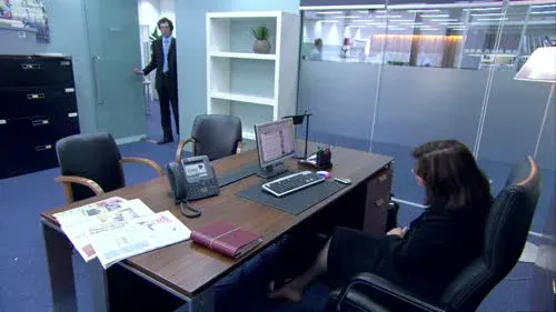 Screenshot: Yeah. Hi. Come in.