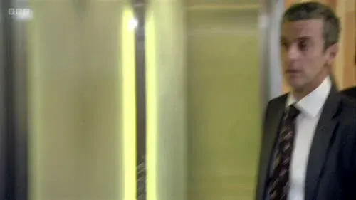 Screenshot: No. I can't. I don't use lifts.
I'm claustrophobic.