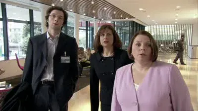 Screenshot: No, look. If I go in to the lift, I become convinced that I'm going to die, so I'm going to walk.