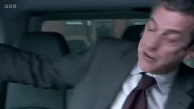 Screenshot: It's a fucking newspaper office.