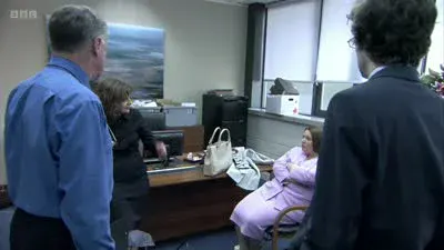 Screenshot: absolutely fine to leave your minister alone with a hostile journalist