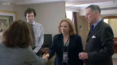 Screenshot: Well, hi. I'm your regional photo opportunity for the day.