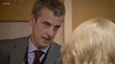 Screenshot: ..where he would be very honoured to introduce you.