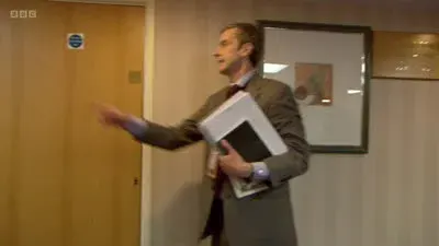 Screenshot: Yeah, that's the ladies, there.