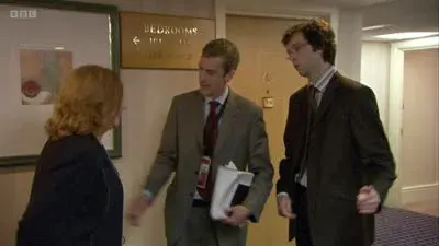 Screenshot: Now, what's it going to be, darling?