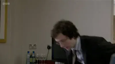 Screenshot: Glen, why don't you come to my room and lie down.