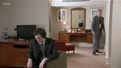 Screenshot: Fuck off. I'm making a phone call.