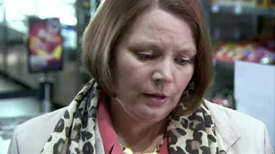 Screenshot: This programme contains very strong language