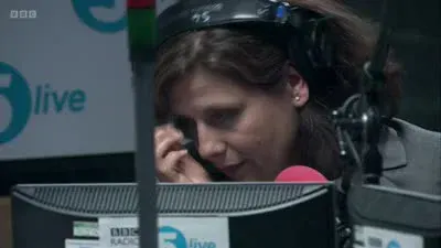 Screenshot: "Dear Richard, my friend's daughter got piercings all round her mouth.