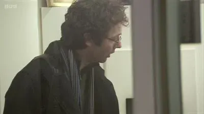Screenshot: Sorry, I've just got to take this call. I'll talk to you later.