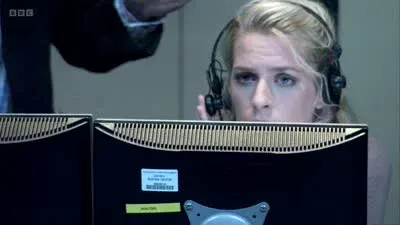 Screenshot: I don't know if they told you this on your training day, love, but this is fucking soundproof.