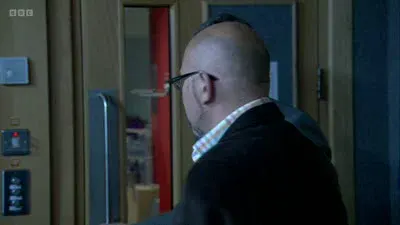 Screenshot: Right, you're on, mate. I want you in there,