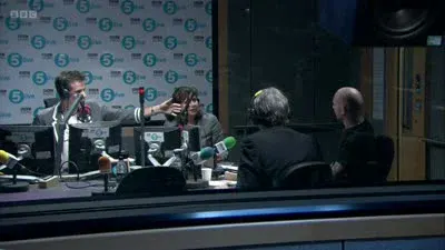 Screenshot: talks about fucking dodgy donors, OK, because it makes everybody look bad.