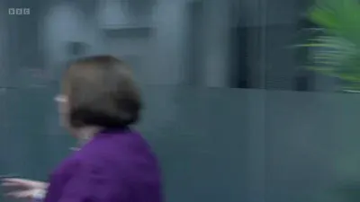 Screenshot: Ben, let me help you. What about some make-up?