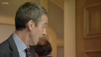 Screenshot: Come on, Malcolm, team players.