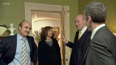 Screenshot: At the moment, Malcolm is getting the sack.