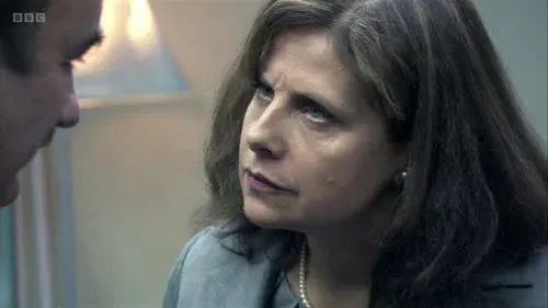 Screenshot: the cabinet looking for numbskulls
stupid enough to resign