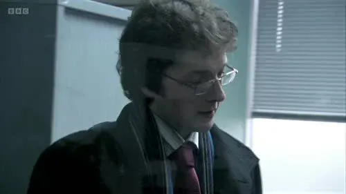 Screenshot: Sorry, that's very rude. How are you
getting on, Malcolm? How are you?
