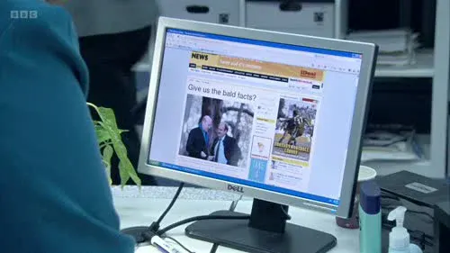 Screenshot: Oh. It's very rude, that, isn't it?
I was always taught never to make
personal remarks, but...