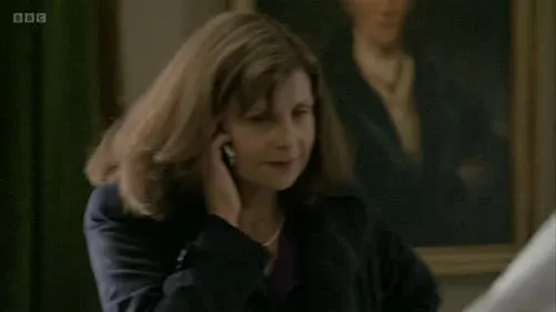 Screenshot: There's nobody there. Yeah, I spoke
to her already. You fucker!