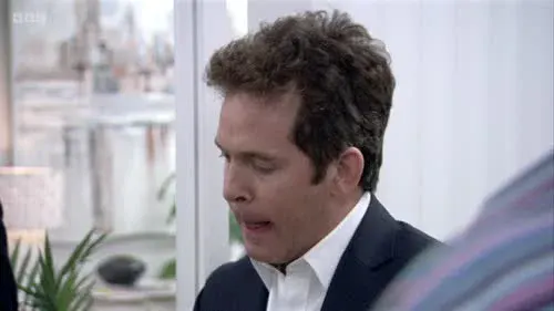 Screenshot: OK, I'd like a small cappuccino,
two extra shots, please.