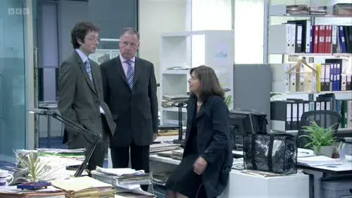 Screenshot: One assumes so. Or she'll let
herself go for a couple of weeks,
see what happens.