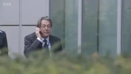 Screenshot: Of course I know it's our anniversary. What do you think the card was for?